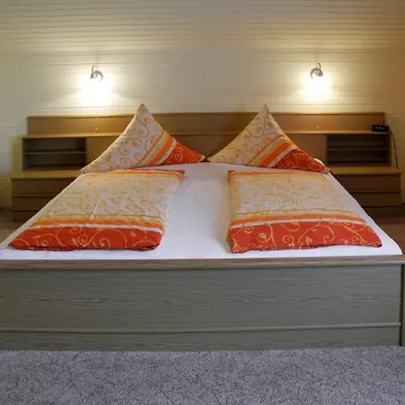 Wiese Apartment *
